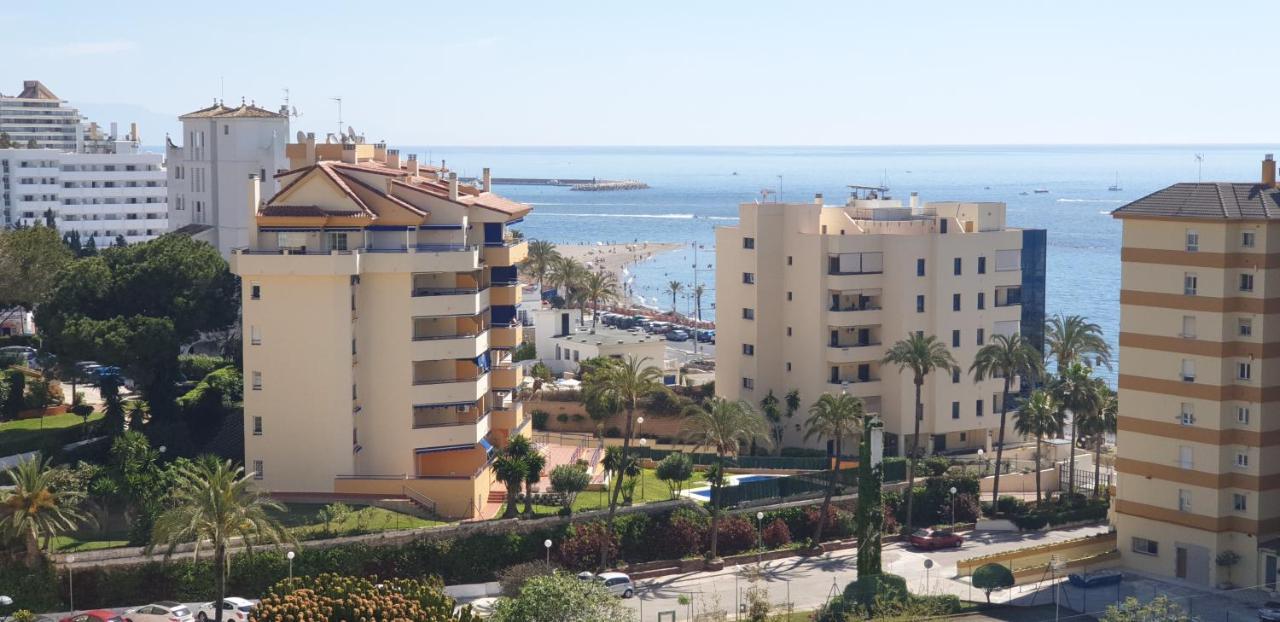 Apartamentos Holidays Benalbeach Benalmadena Luaran gambar
