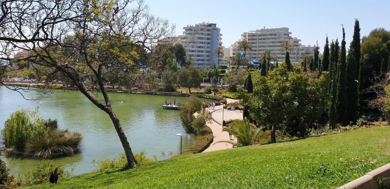 Apartamentos Holidays Benalbeach Benalmadena Luaran gambar
