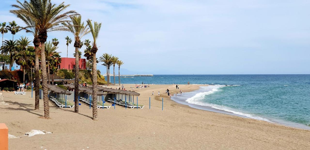 Apartamentos Holidays Benalbeach Benalmadena Luaran gambar