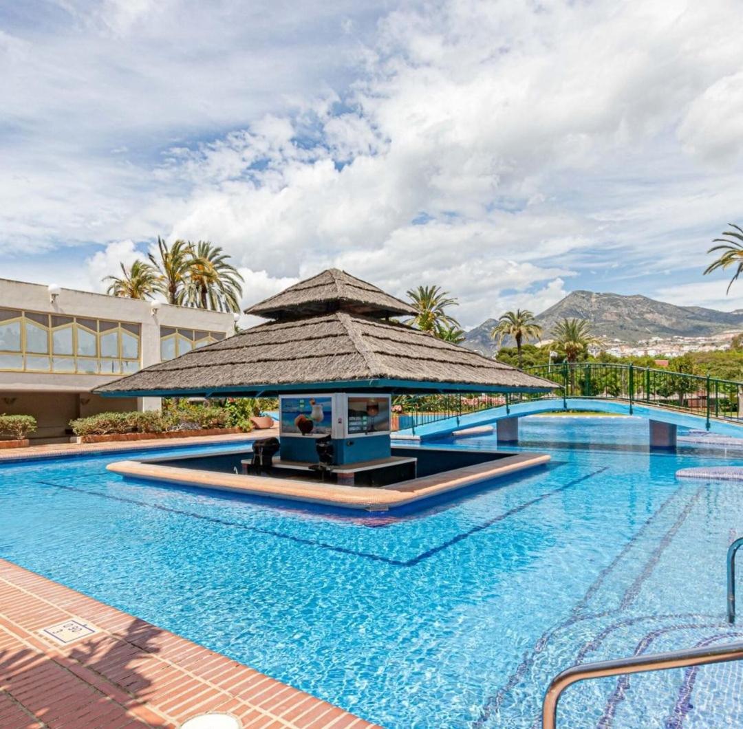 Apartamentos Holidays Benalbeach Benalmadena Luaran gambar