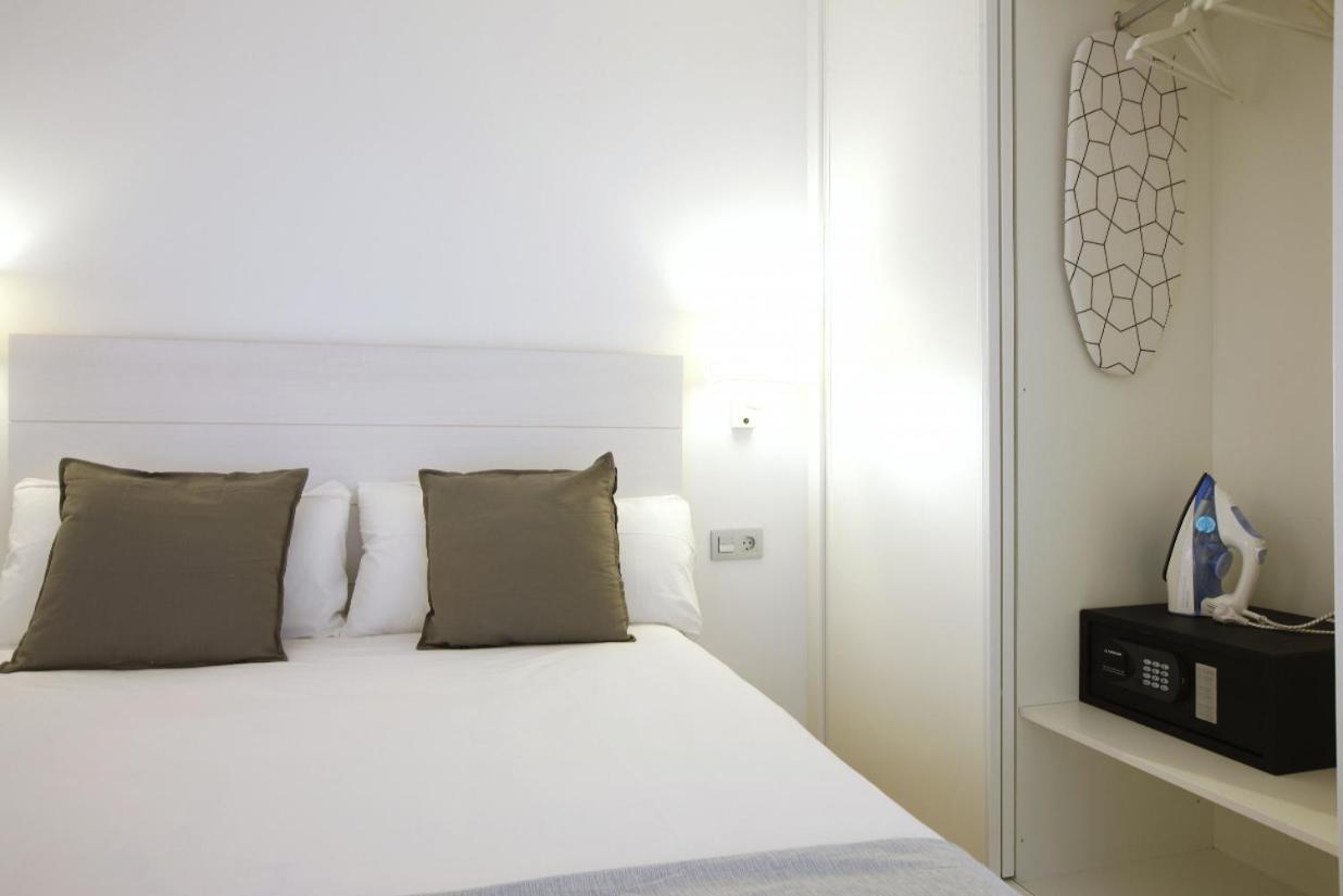 Apartamentos Holidays Benalbeach Benalmadena Luaran gambar