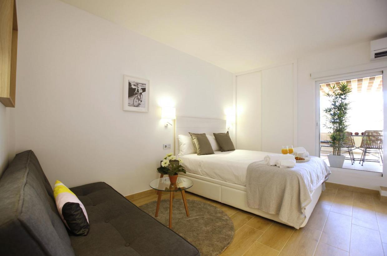 Apartamentos Holidays Benalbeach Benalmadena Luaran gambar