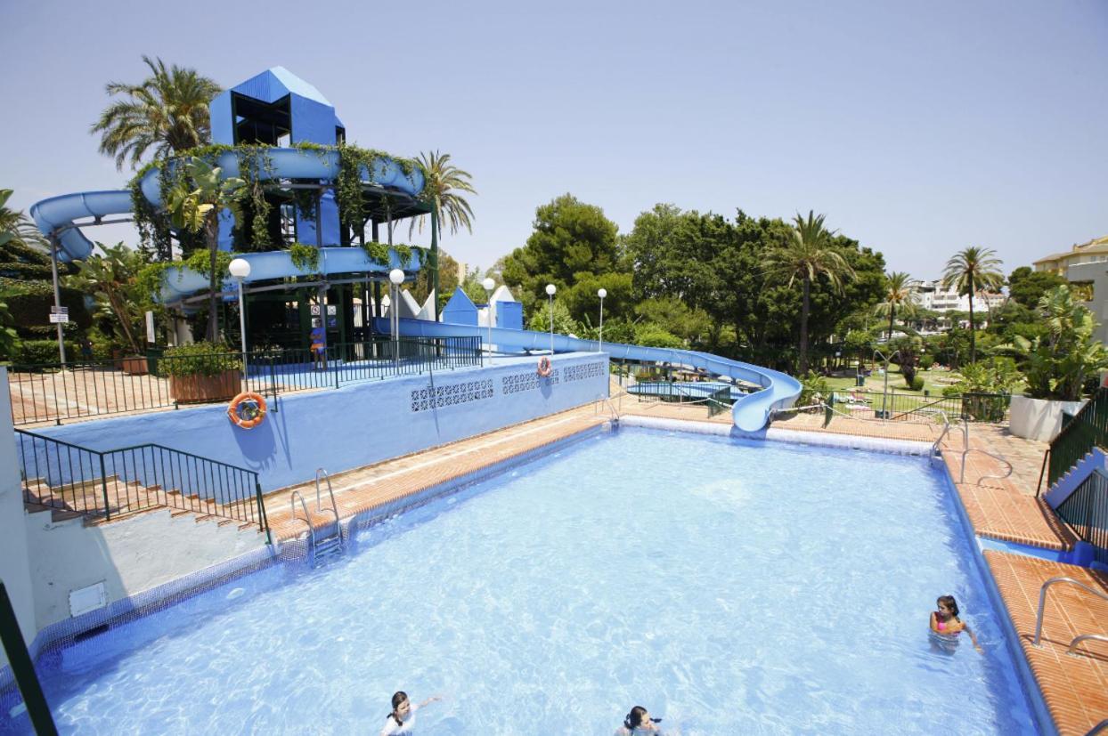 Apartamentos Holidays Benalbeach Benalmadena Luaran gambar